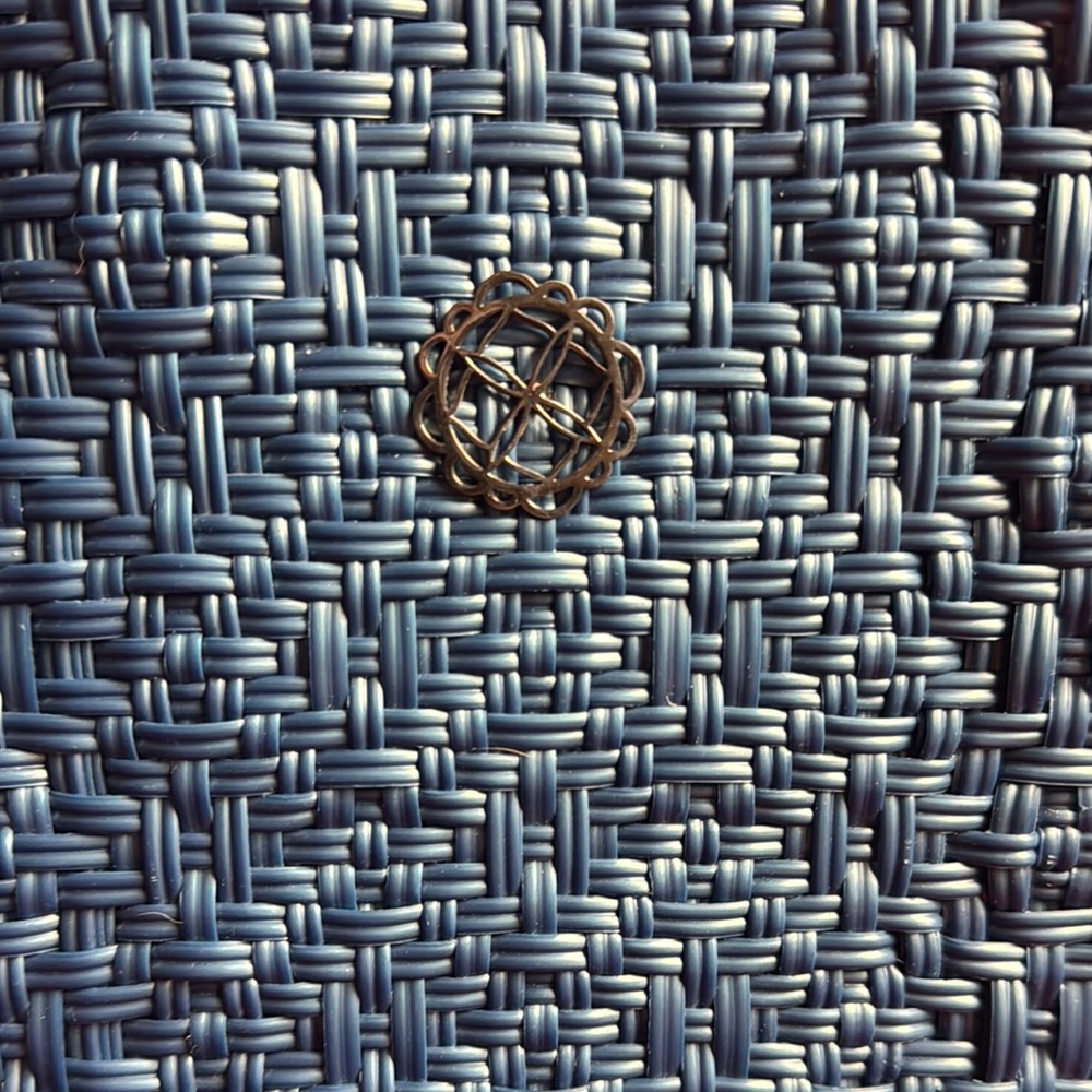 Stylish Blue Woven Tote Bag - Picture 2 of 4